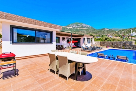 Herkese Göre Bir Villa Mutlaka Vardır